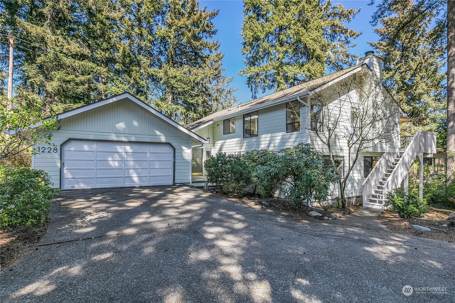 1228 11th Court SW photo 1