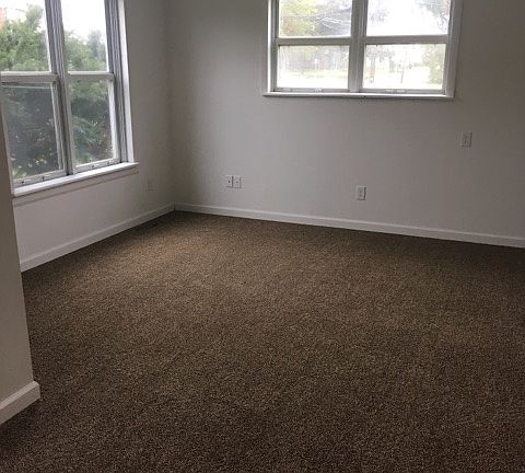 5th image of 200 Hubbard St