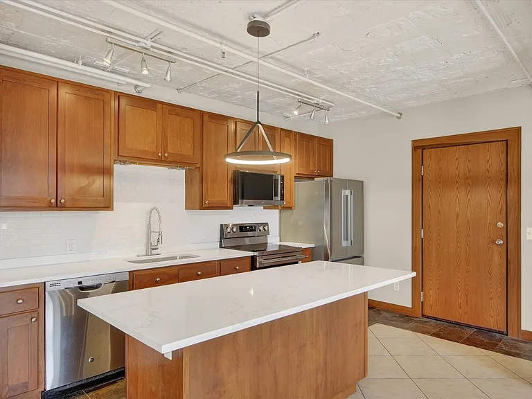 78 Watson St #8 — Photo 31