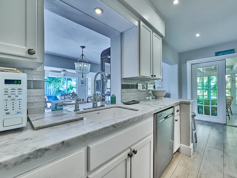 301 NW 3rd Ct — Photo 18