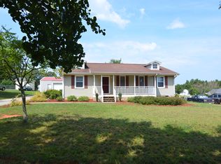 1445 Rainbow Lake Rd, Inman, SC 29349