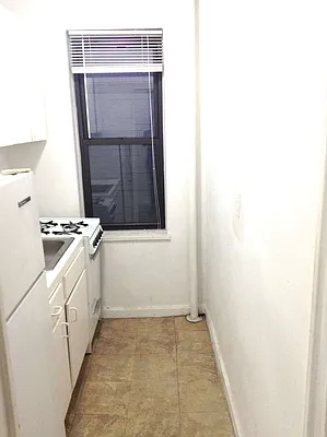 Rented by Meraki Realty LLC | media 11