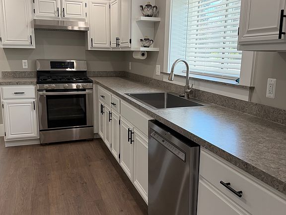 2nd image of 98 Kendrick Ave