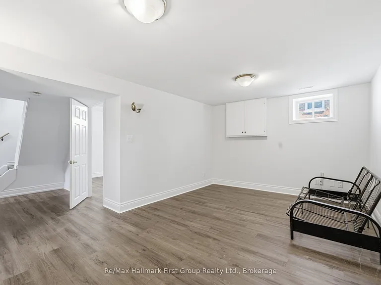 573 Sinclair St — Photo 28