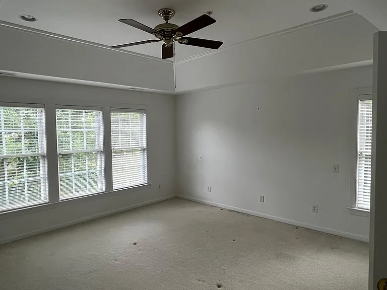 304 Arthur Ct #304 — Photo 39