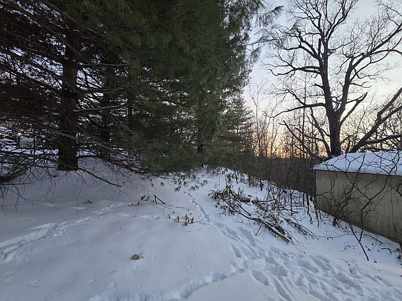 3rd image of 377 Apricot Lane