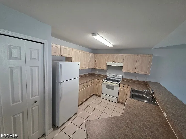2408 Joe Ave S — Photo 9