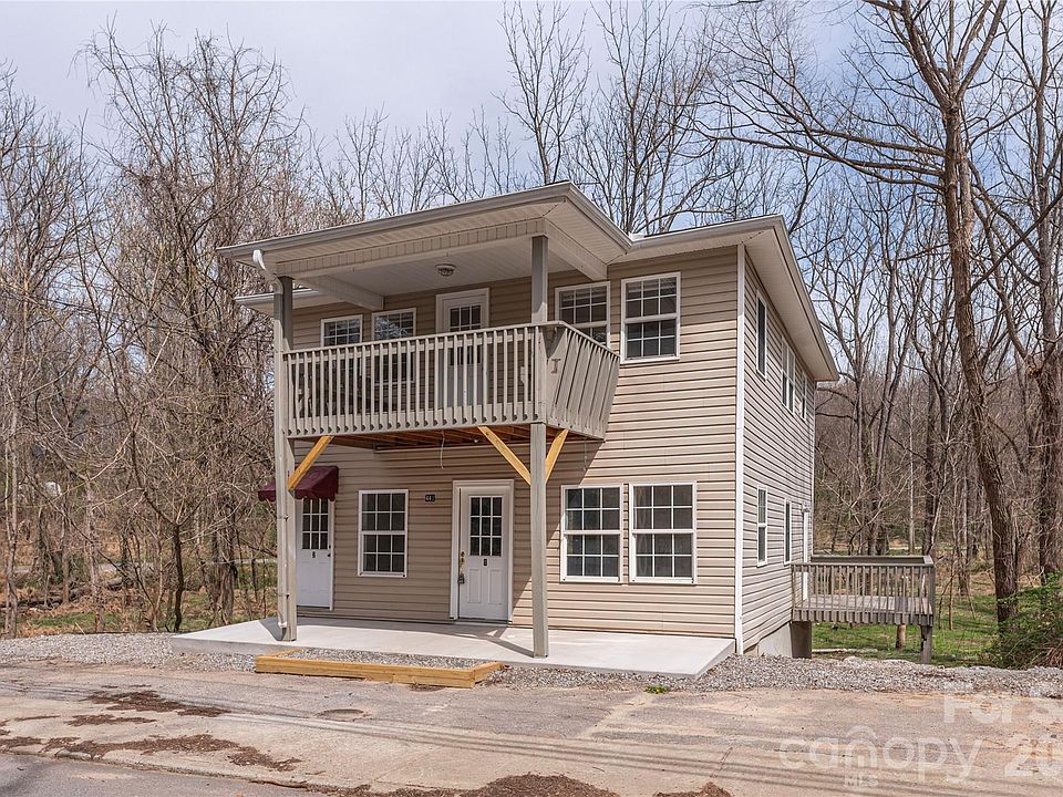 1st image of 448 Sand Hill Rd