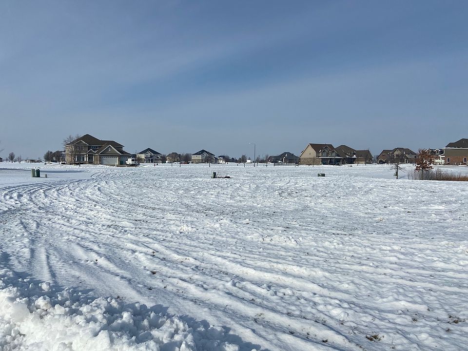 2nd image of 14022 W John St Lot 1