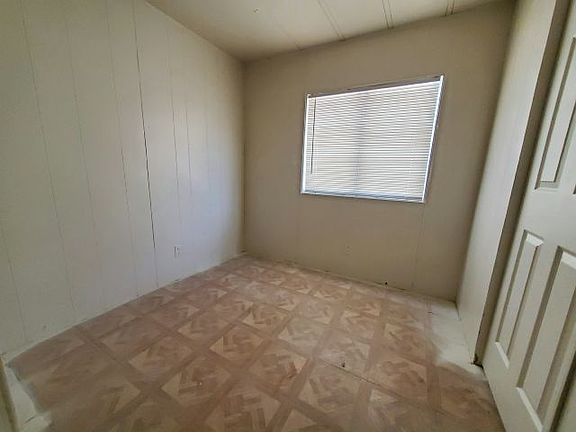 5th image of 825 N Lamb Blvd Space 121