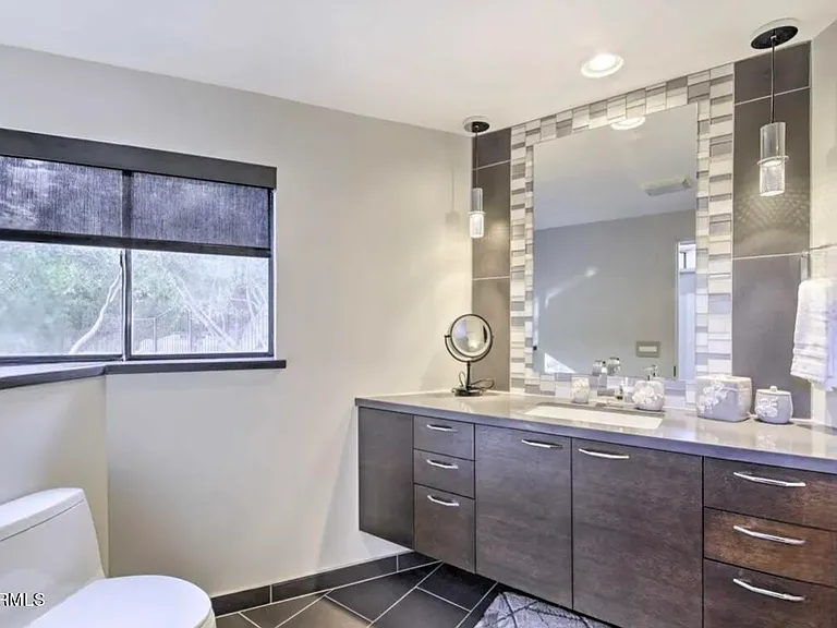6010 E Cholla Ln — Photo 38
