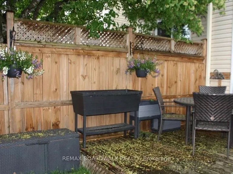 509 Lawler Cres — Photo 20