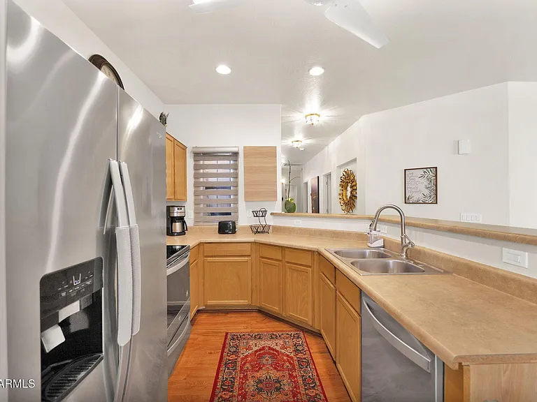 868 E Savannah Dr — Photo 11