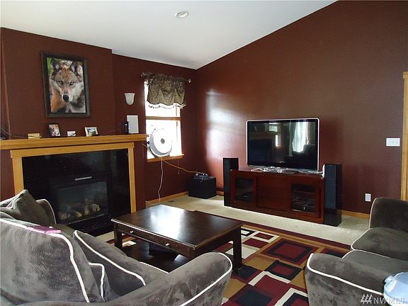 5th image of 2091 SW Berwick Dr