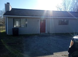 1124 E Blackstock Rd, Moore, SC 29369