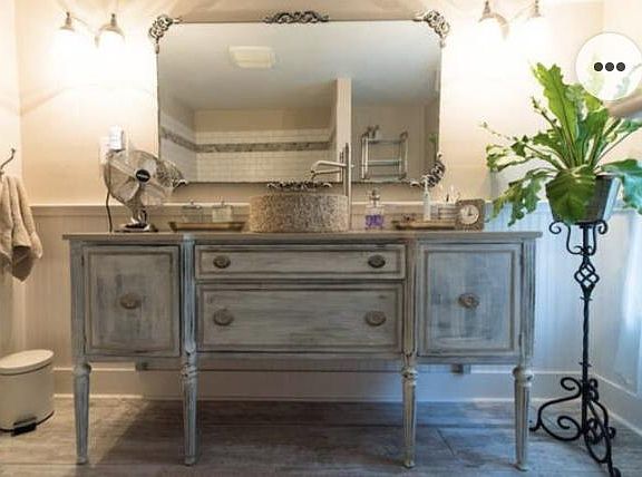 Upstairs Bath