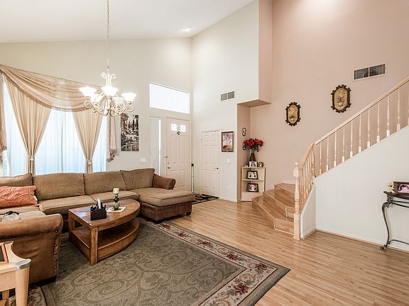 3rd image of 361 Tayman Park Ave