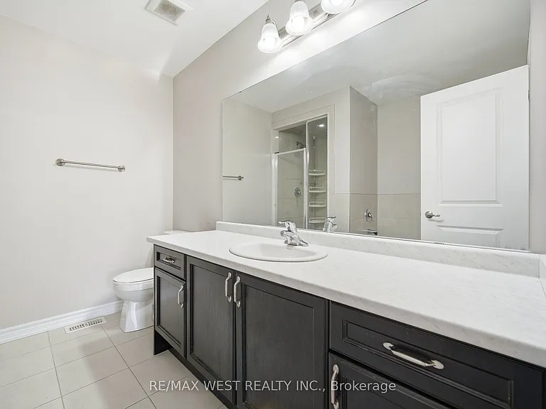 26 Hines St — Photo 25