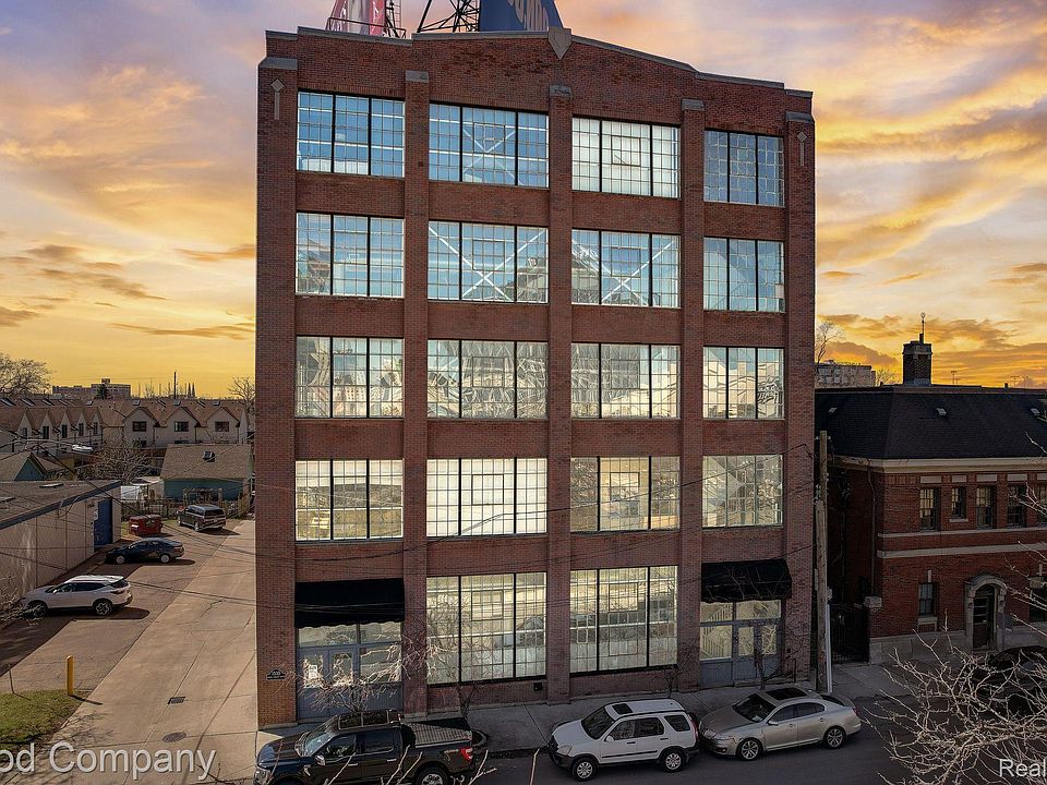 1st image of 1535 6th St Suite 1