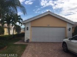 8108 Xenia Ln, Naples, FL 34114