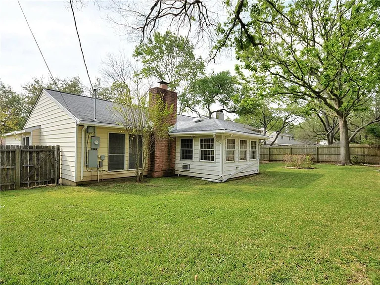11502 Toledo Dr — Photo 27