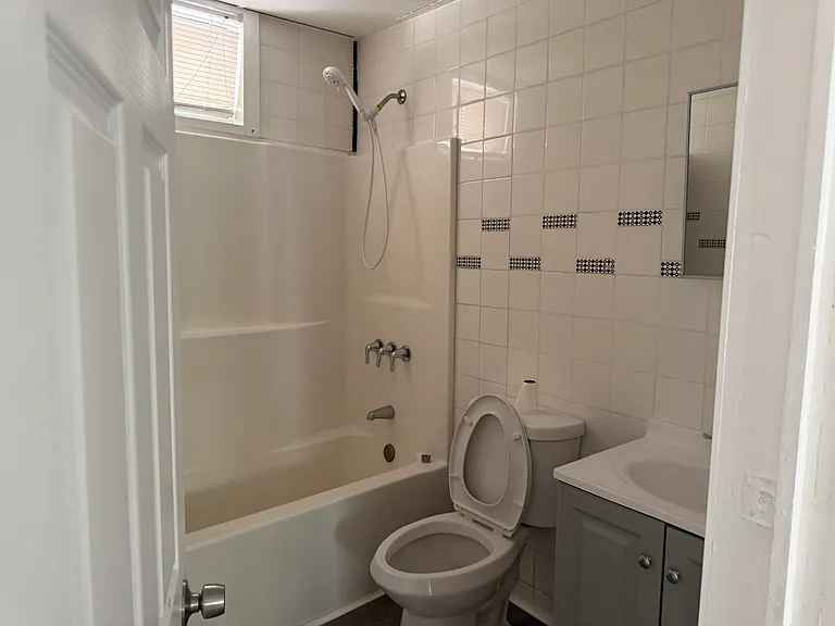 148 Plymouth St #1 — Photo 4