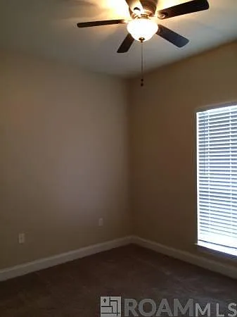 25445 Black Lake Ave — Photo 12