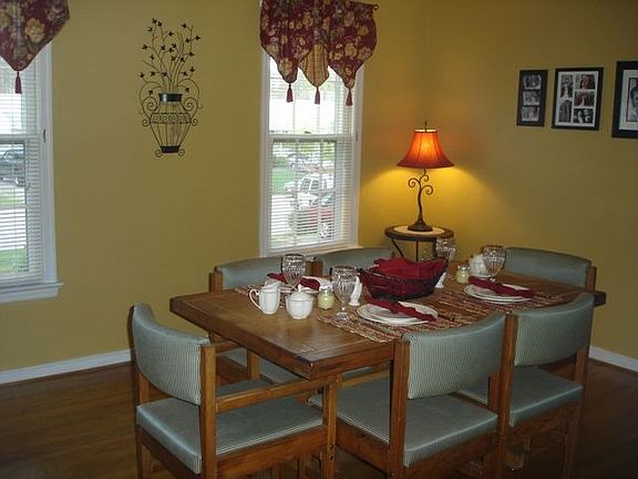 Downstairs Bedroom/Dining Room