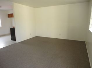 318 W Bardsley Ave #4, Tulare, CA 93274