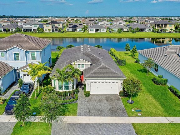 3rd image of 15781 Goldfinch Circle