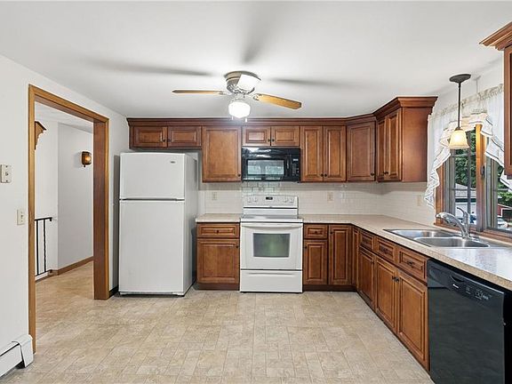 5th image of 9 Katherine Rd