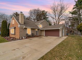 5282 Shattuck Rd, Saginaw, MI 48603