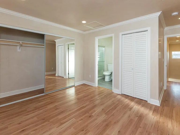 4757 Augustine St — Photo 10