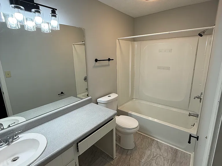 2603 Parkside Way — Photo 4