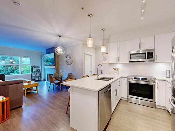 5020 221a St #211, Langley, BC V2Y 0V5