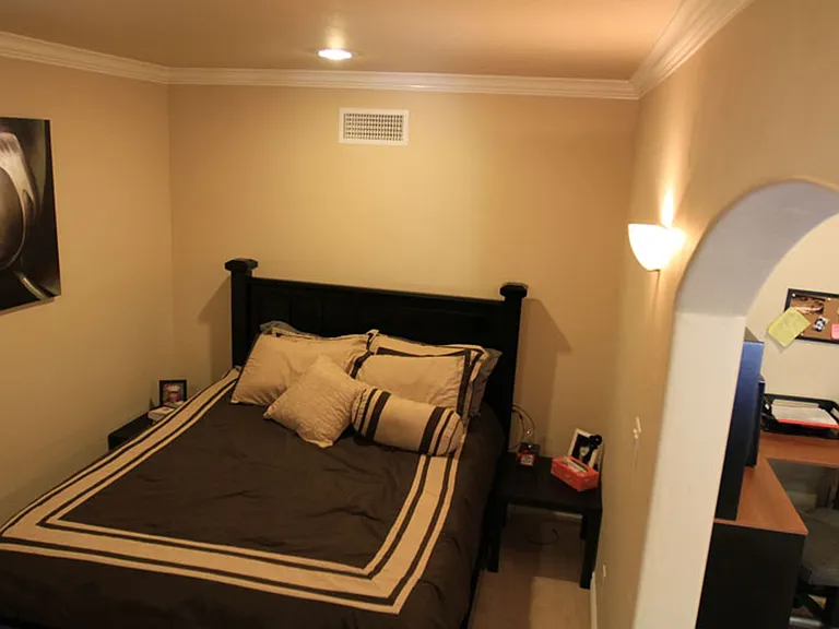 2355 Castlegate Ln — Photo 18