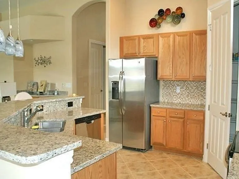 7414 Acorn Way — Photo 5