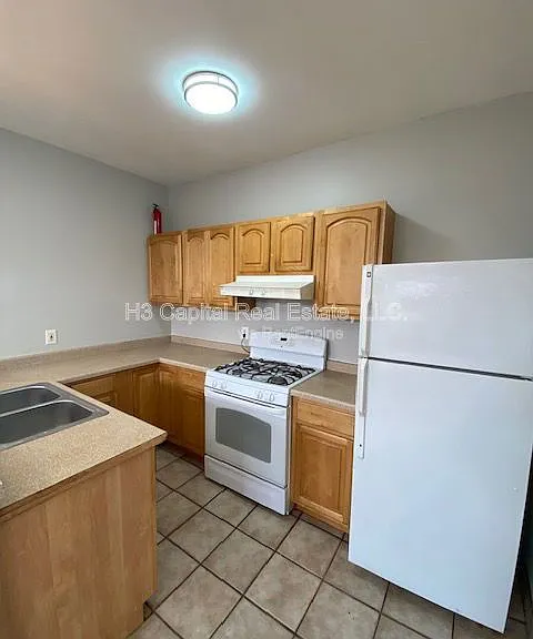 2449 Cleveland Blvd #D — Photo 6
