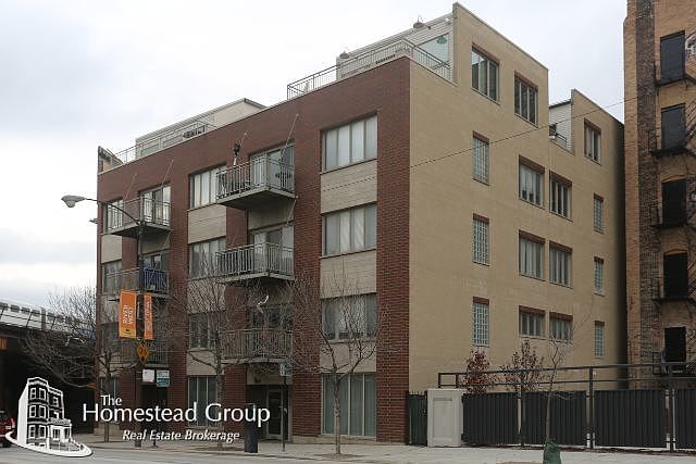 1st image of 910 W Chicago Ave Unit 202