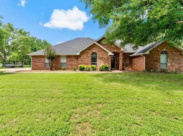 25 County Road 42570, Paris, TX 75462