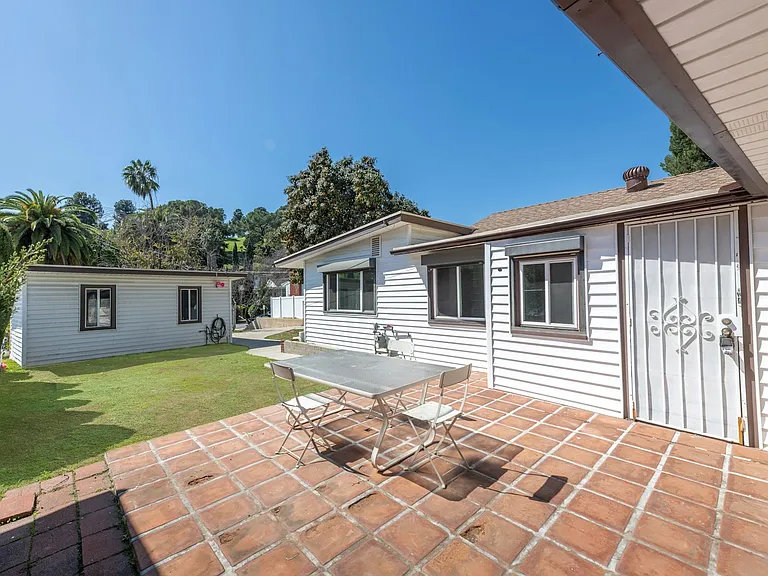 3757 York Blvd — Photo 22