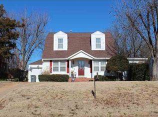 1121 NW Elm Ave, Lawton, OK 73507