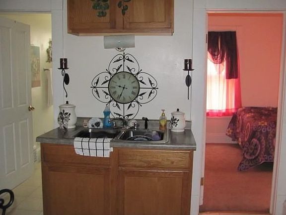 4th image of 1312 W Highland Ave #1314