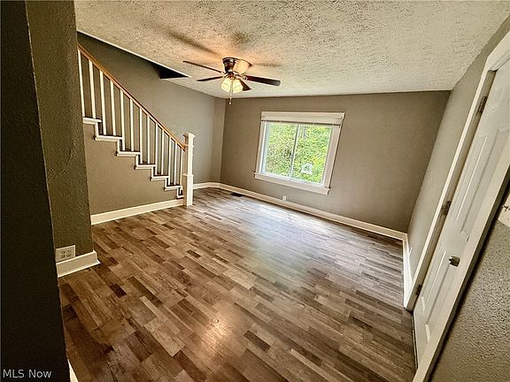 4th image of 552 Gray St