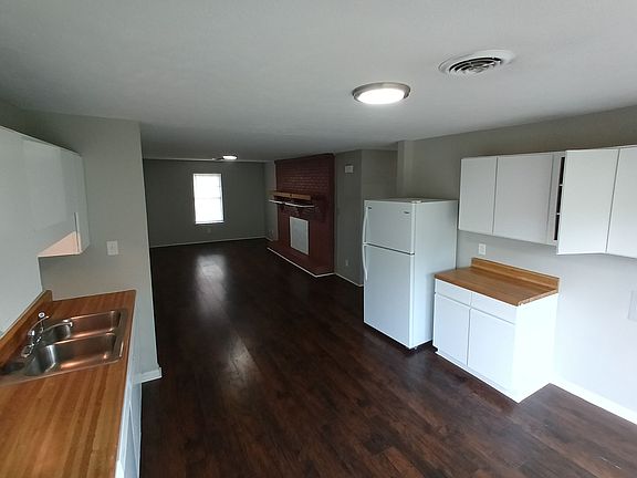 3rd image of 52 Brianfield Dr #C