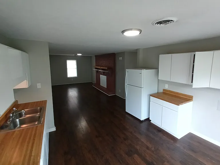 52 Brianfield Dr #C — Photo 3