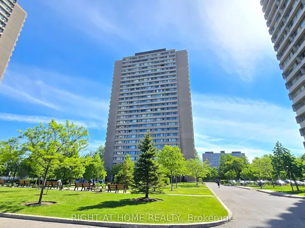 725 Don Mills Rd, Toronto, ON