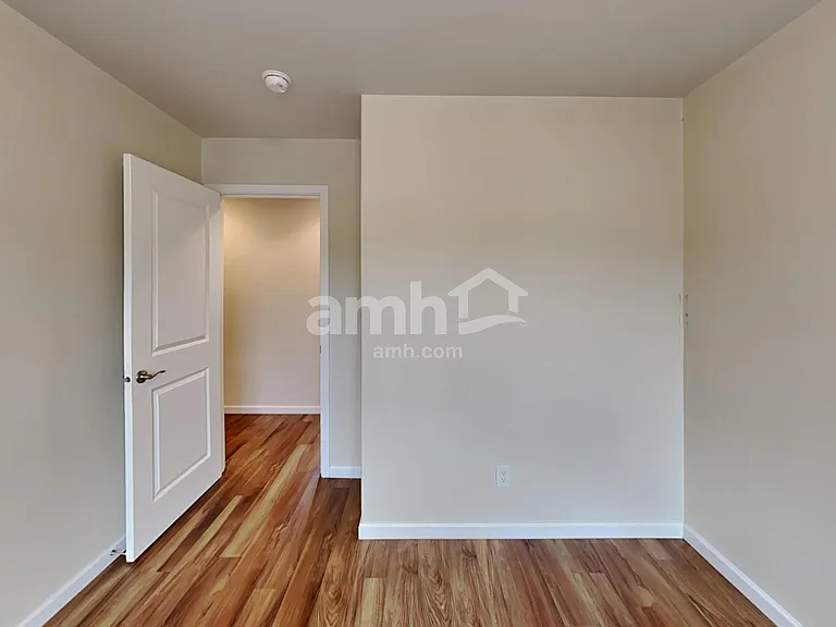 2655 Moore Ave — Photo 18