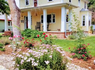 109 W Cleveland St #B, Lafayette, CO 80026