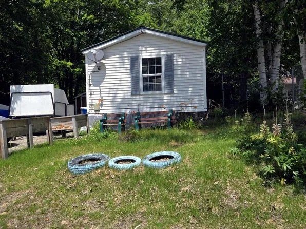 123 Cedar Street, Millinocket, ME 04462